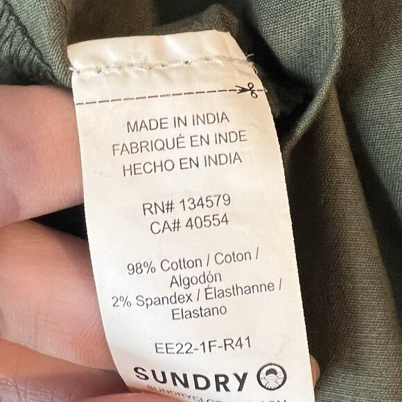 New NWOT Sundry Olive Green Sunday Skirt Casual Skirt Pockets Size 1 Small - Picture 5 of 6